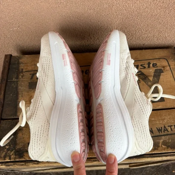 Brooks Ghost Max 2 Women’s Running Shoe - Picture 7 of 10